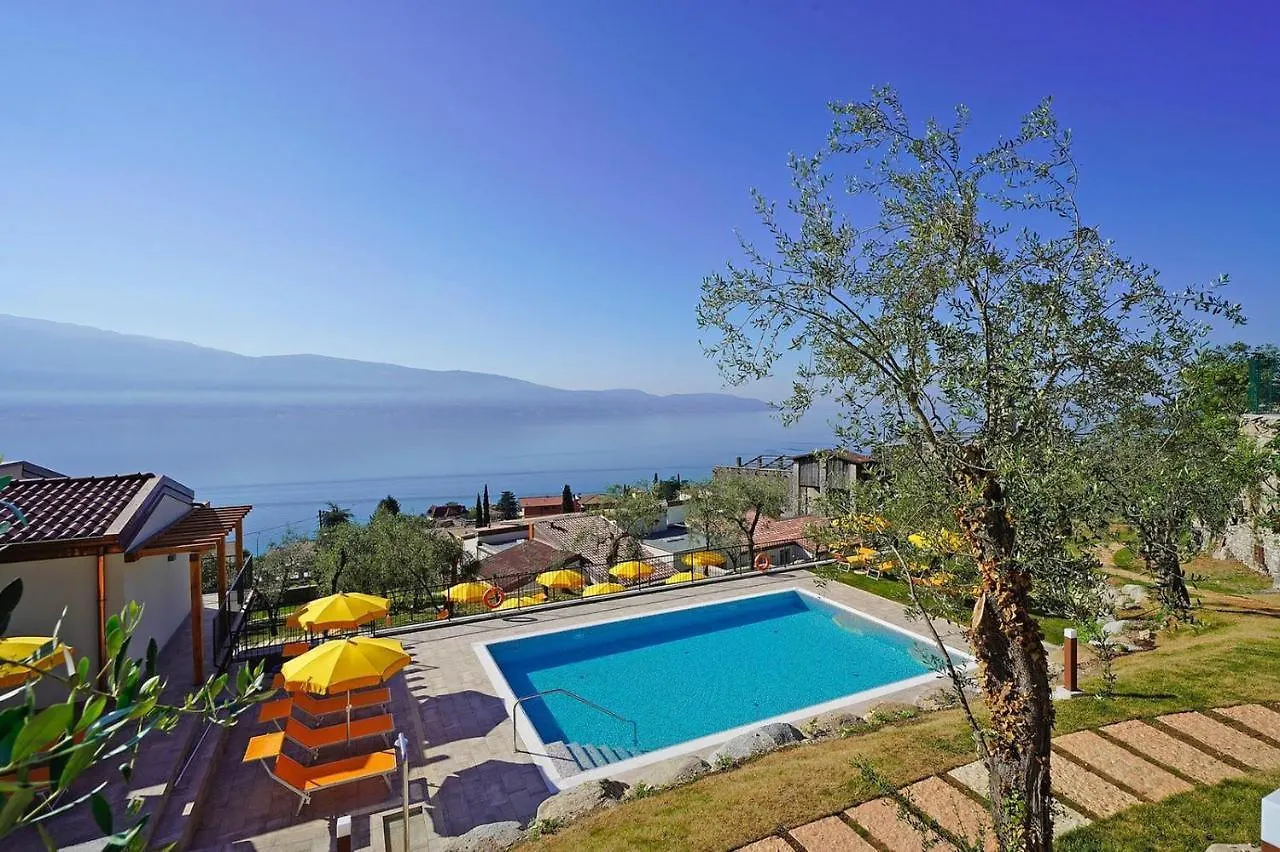 גרגננו Residence Dany Appartamenti Con Cucina Vista Lago Piscina E Parcheggio 3*,  איטליה