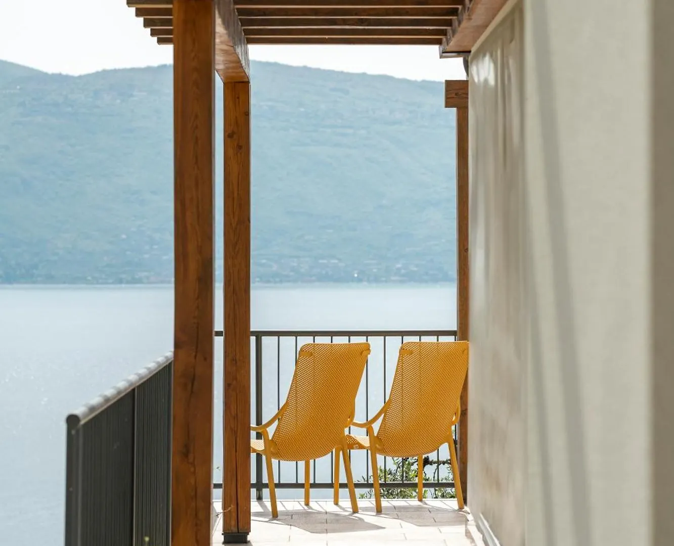 *** מלון דירות גרגננו Residence Dany Appartamenti Con Cucina Vista Lago Piscina E Parcheggio איטליה