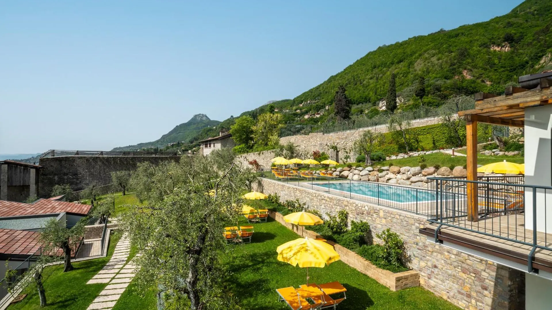 גרגננו Residence Dany Appartamenti Con Cucina Vista Lago Piscina E Parcheggio מלון דירות