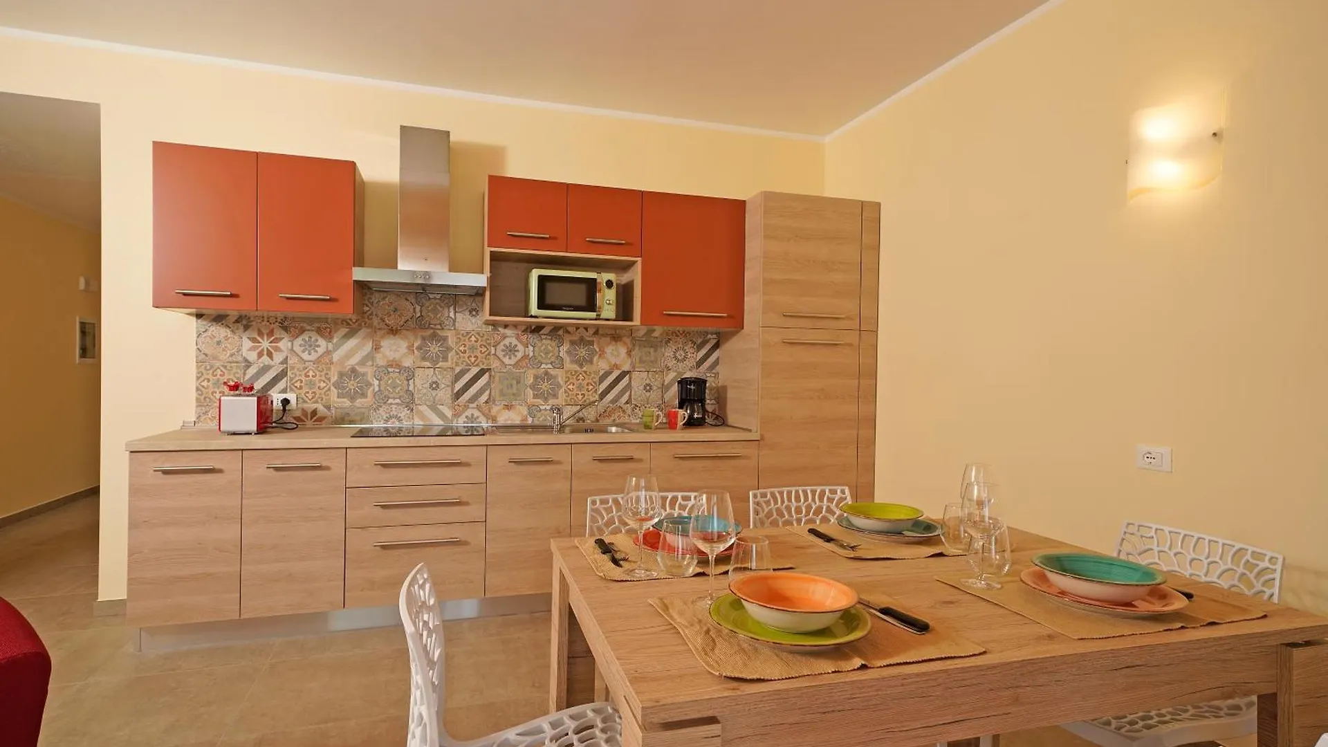Residence Dany Appartamenti Con Cucina Vista Lago Piscina E Parcheggio Gargnano 3*,  Italy