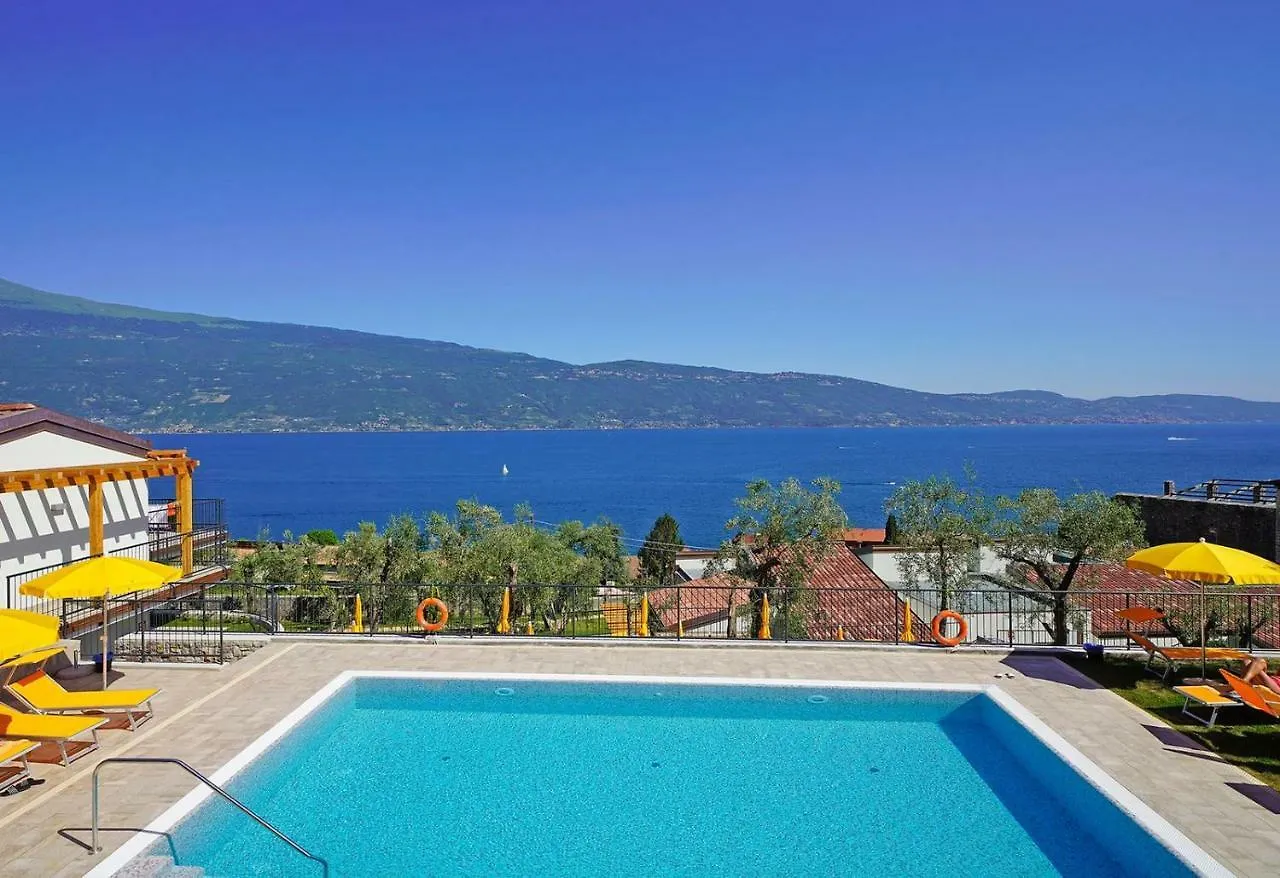 Residence Dany Appartamenti Con Cucina Vista Lago Piscina E Parcheggio Gargnano